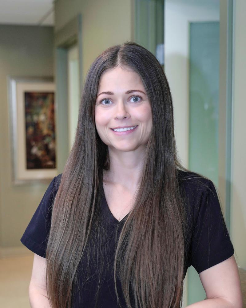 Headshot Kristi Belton