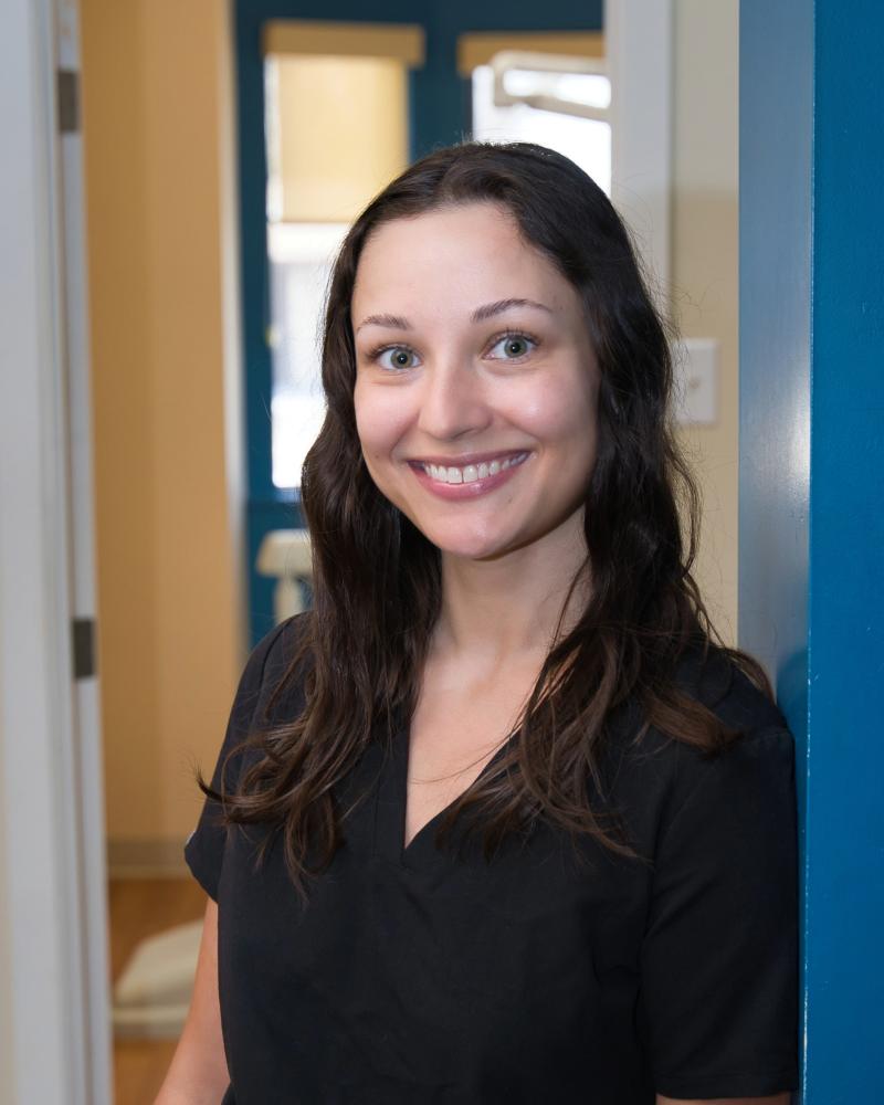 Headshot Lindsay Chartrand