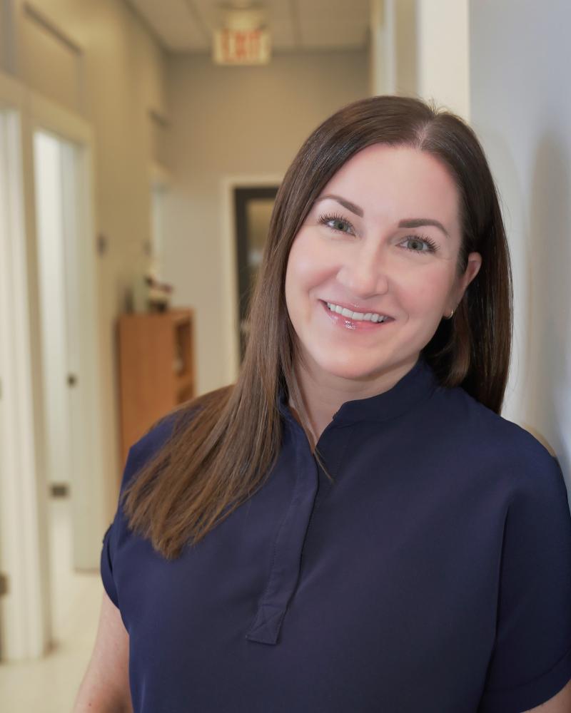 Headshot Melanie Ostash