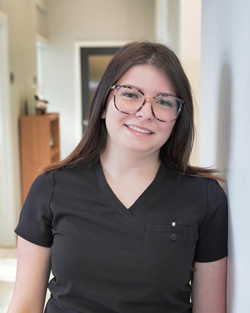 Headshot Mackenzie Randall